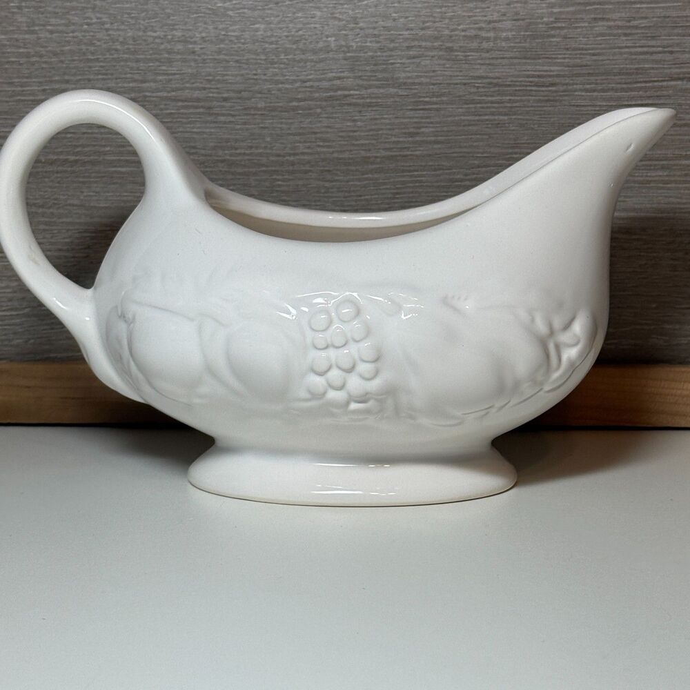 TABLETOPS UNLIMITED GRAVY BOAT SET